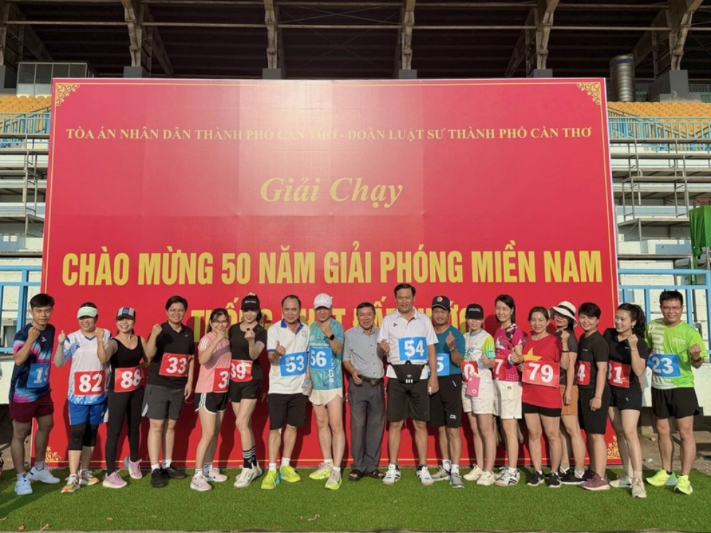 Giải Marathon tại Sân vận động TP. Cần Thơ.